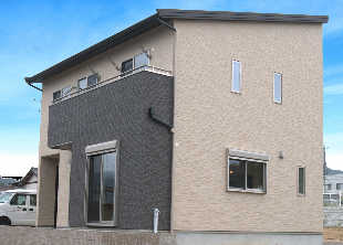 機能屋根システム採用の家